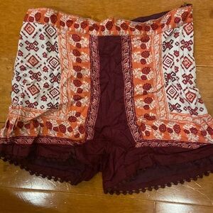 Hollister size 3 shorts boho vibe